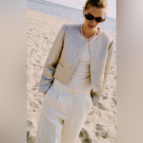 B.Young Jackets & Blazers - 🆕B.YOUNG 💛Effa Gilded jacket